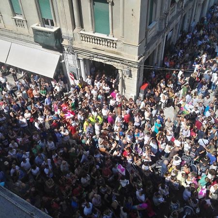 B&B La Terrazza Sul Duomo Reggio di Calabria Exteriör bild