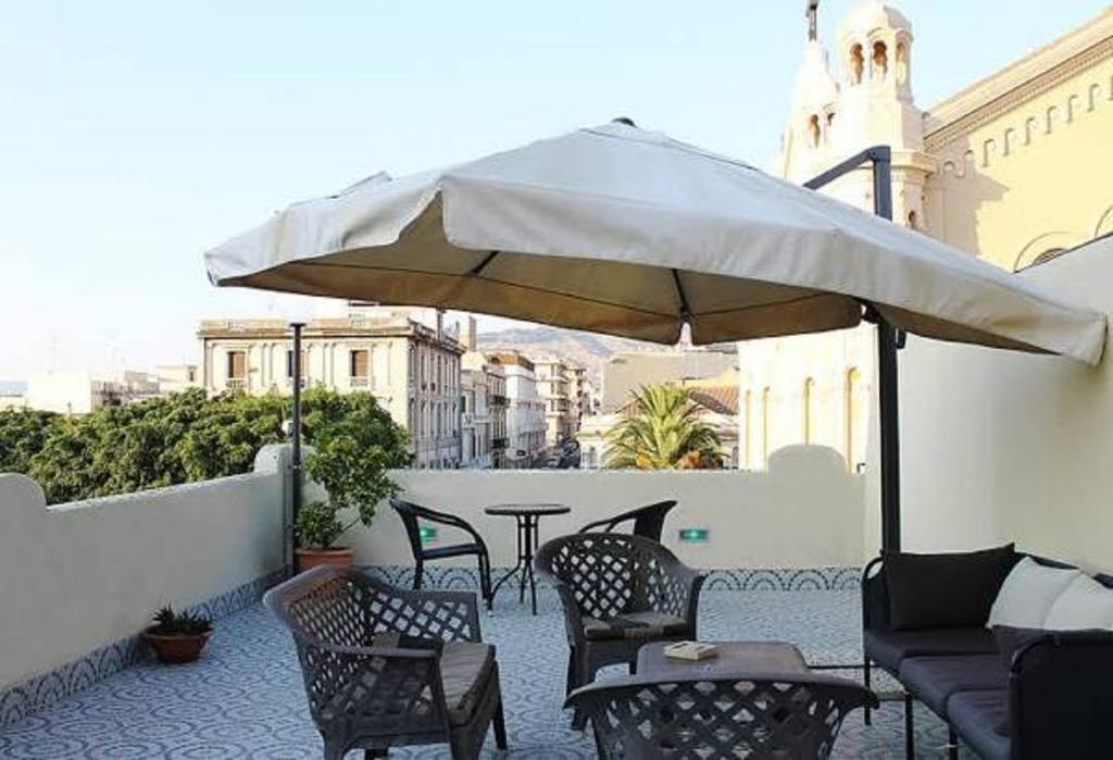 B&B La Terrazza Sul Duomo Reggio di Calabria Exteriör bild